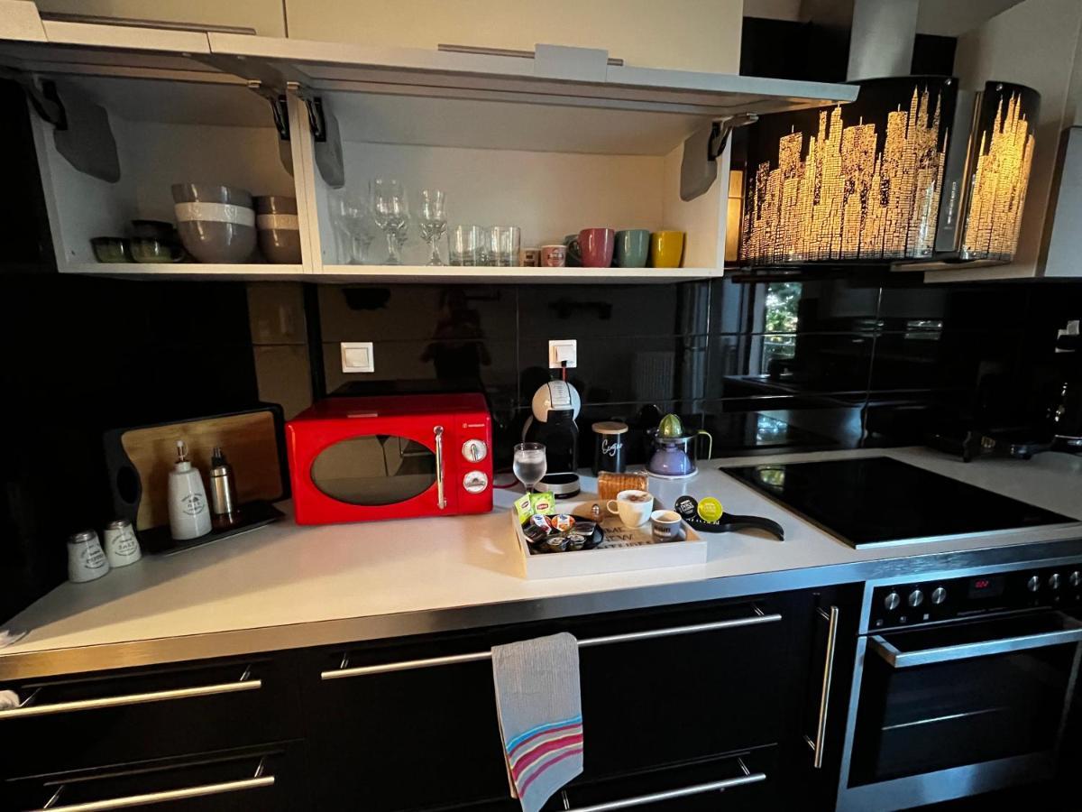 The Spartan Penthouse Luaran gambar
